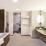 Der Valk Hotel 4*