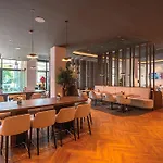 Hotel Der Valk 4*