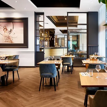 Hotel Der Valk 4*