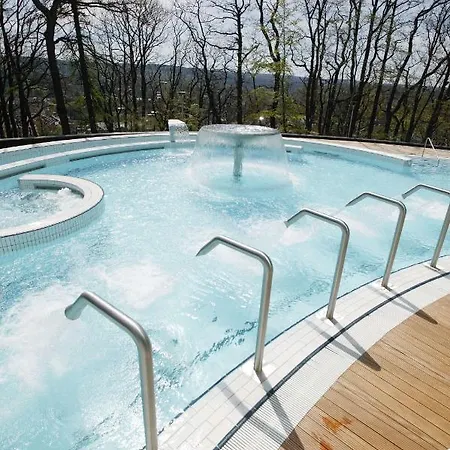Der Valk Hotel 4*