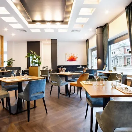 Der Valk Hotel 4*