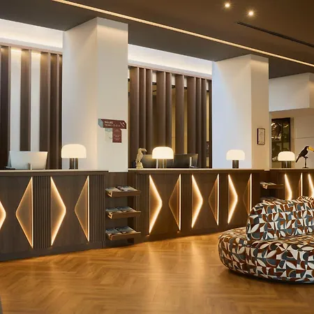 Hotell Der Valk 4*