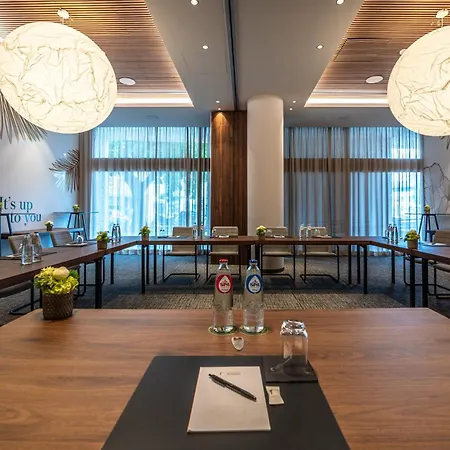 Der Valk Hotel 4*
