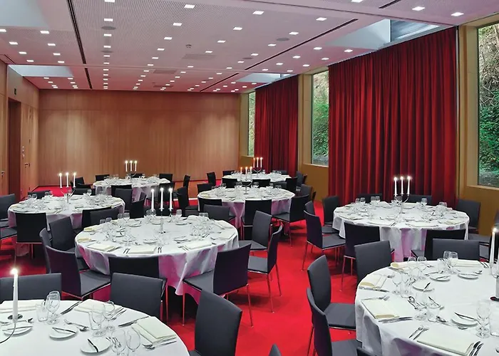 Hotel Der Valk 4*